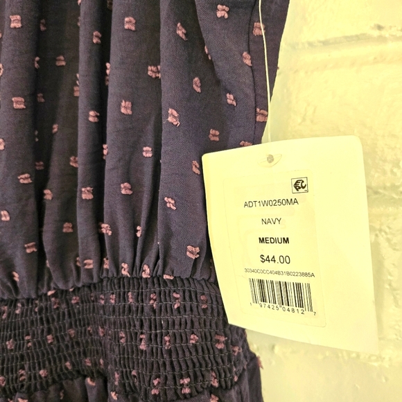 89th & Madison | Navy 💙Dress Size M | Handkerchief hem ⛵️💙👗 textured pattern - Picture 6 of 8